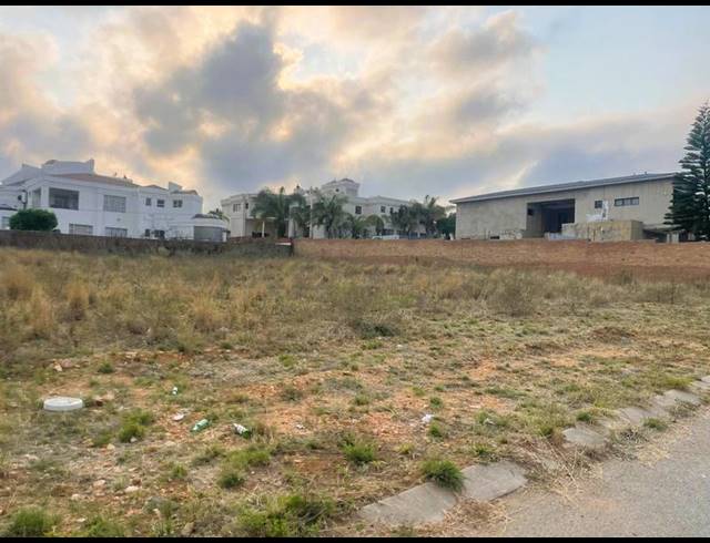 LAND FOR SALE IN STERPARK